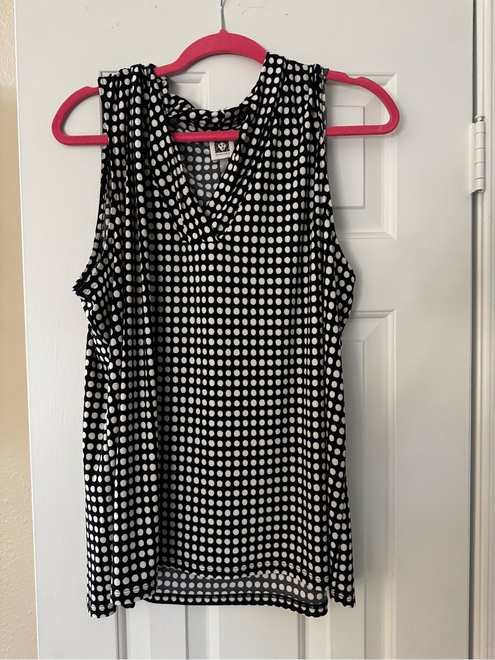 Anne Klein Black Sleeveless V-Neck Polka Dot Tank